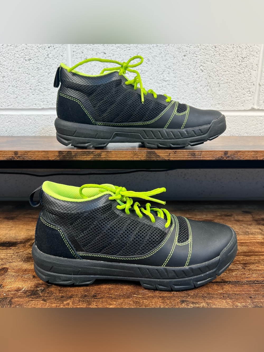 Kujo YardWear Sneakers Work Shoes Black Gardener Lawn‎ Care women's 9 Men's 7.5